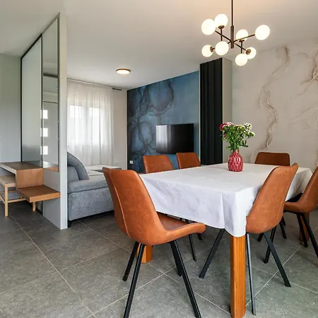 Stone Nest * Podgrade (Split-Dalmatia)